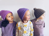 Gebreide 100% merinowollen muts - taupe
