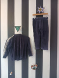 donkerblauw piano pak (mt 116-122)
