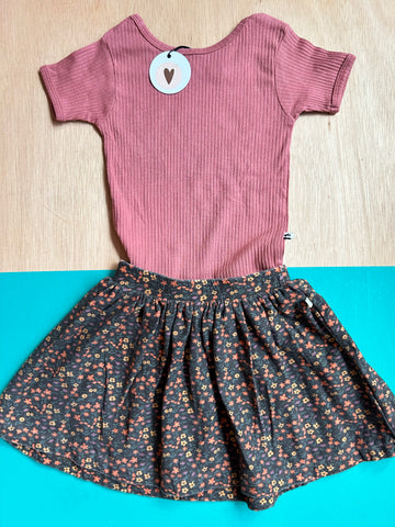 Body met rokje - mt 104-110