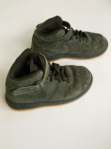 Air force suède schoenen in army kleur - maat 30