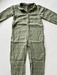 Groene jumpsuit - mt 4 jaar