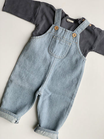 Jeans tuinpak met grijs truitje - mt 74
